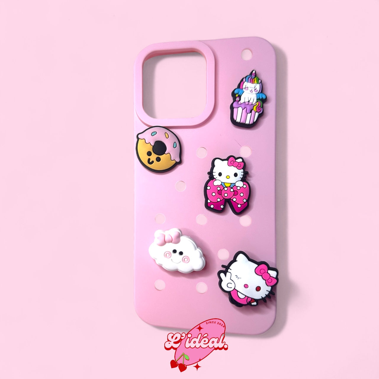 Coque en silicone et badges 2+1 gratuit